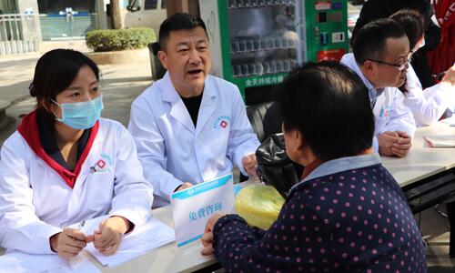 秋冬交替寒气重 健康义诊暖人心 秋冬交替寒气重 健康义诊暖人心